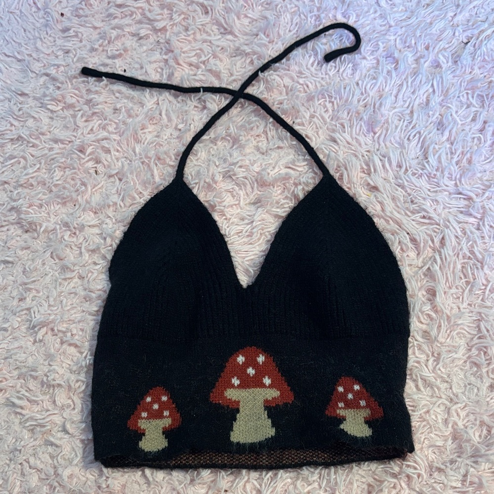 SHEIN Black Mushroom Print Crop Top